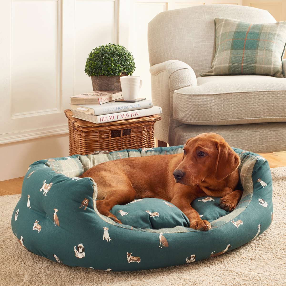 Laura Ashley Park Dogs Deluxe Slumber Bed