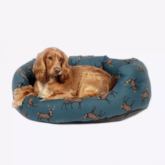 Woodland Stag Deluxe Dog Slumber Bed in Blue